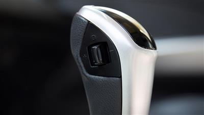 دسته دنده طراحی نمای جلو سانگ‌یانگ تیوولی